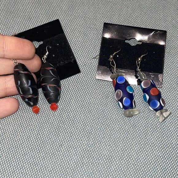 2 Pairs Of Hook Glass Bead Dangle Earrings - Picture 4 of 4